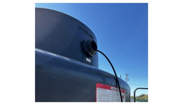 2 inch MPT Wirepass Plug for Submersible Water Tank Level Sensors Showing The Wire Problem